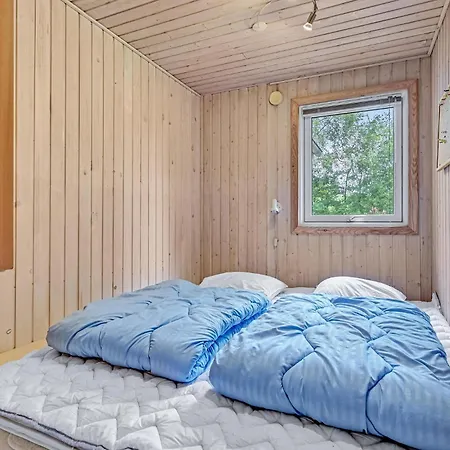 3 Bedroom Cozy In Casa de Férias *